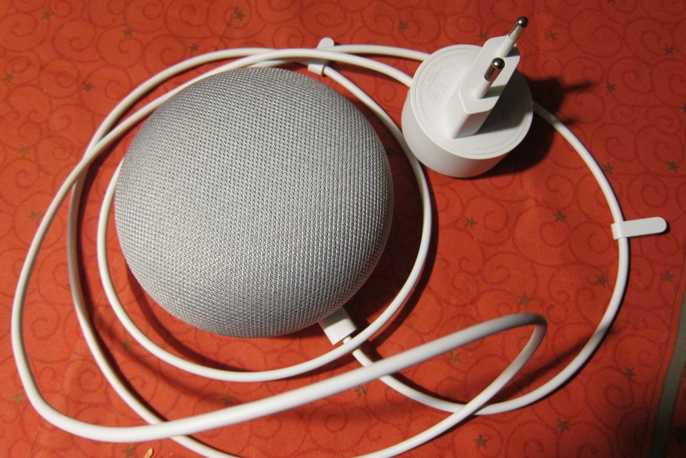 Google Home Mini